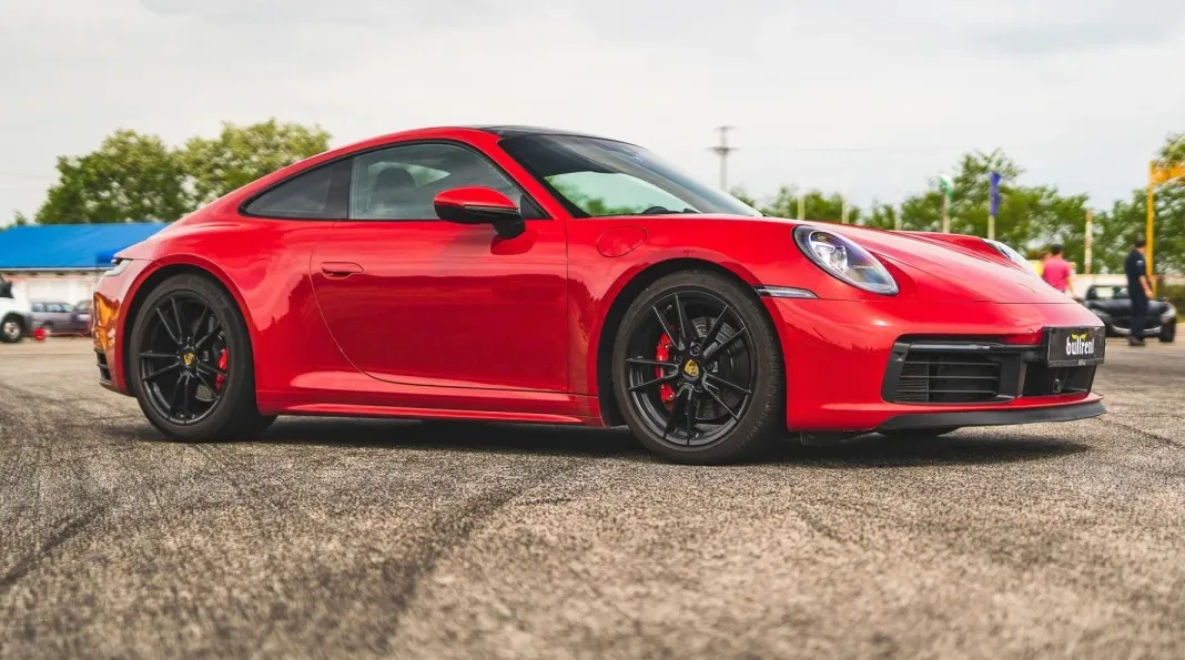 Porsche 911 Carrera 4S